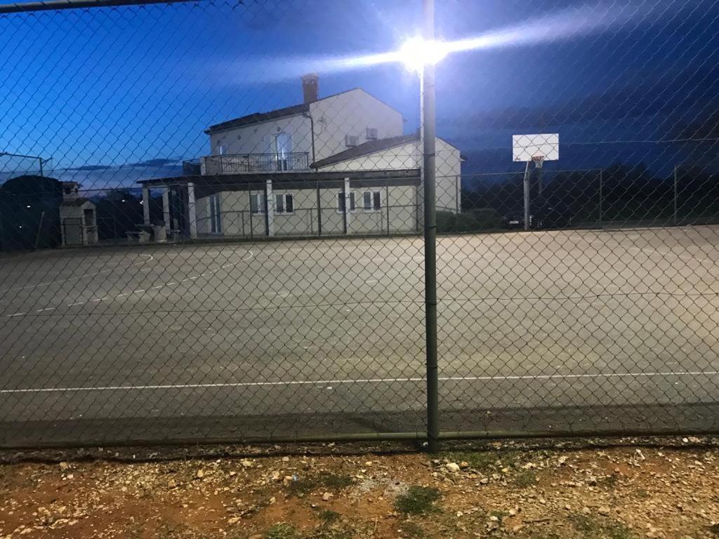 פורץ Apartments Marinela מראה חיצוני תמונה