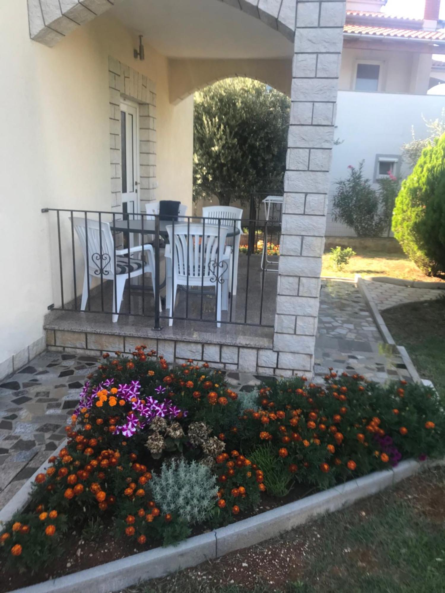 פורץ Apartments Marinela מראה חיצוני תמונה