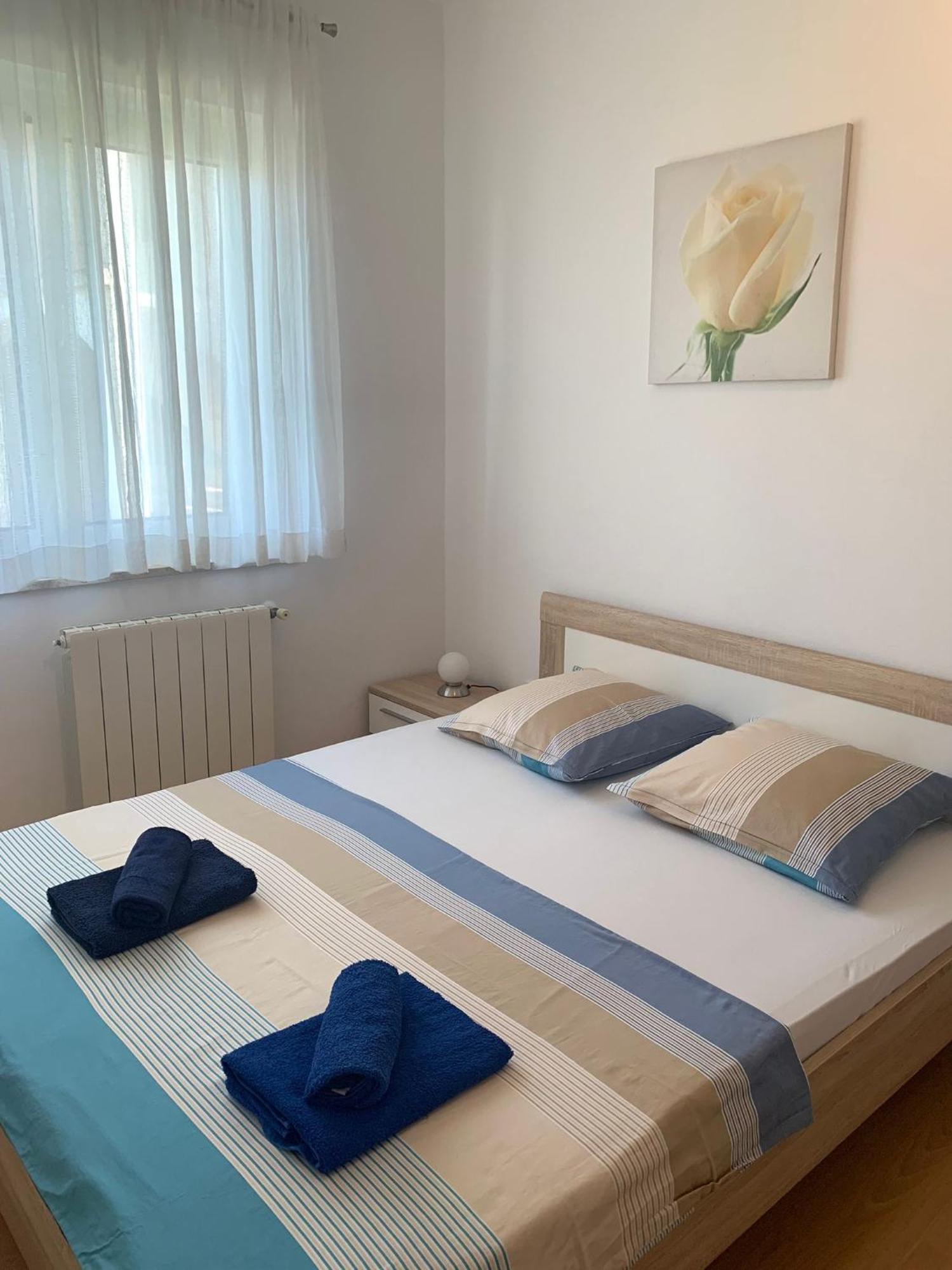 פורץ Apartments Marinela מראה חיצוני תמונה