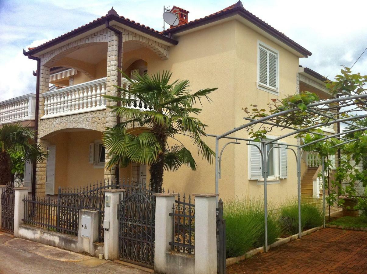 פורץ Apartments Marinela מראה חיצוני תמונה