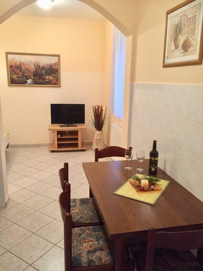 פורץ Apartments Marinela מראה חיצוני תמונה